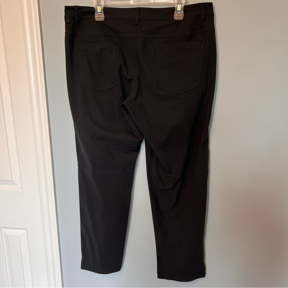 Lululemon men’s ABC pant - Picture 6 of 7